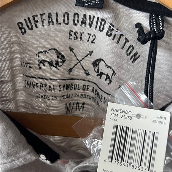 NWT Buffalo David Bitton Polo Size Medium - Picture 3 of 4
